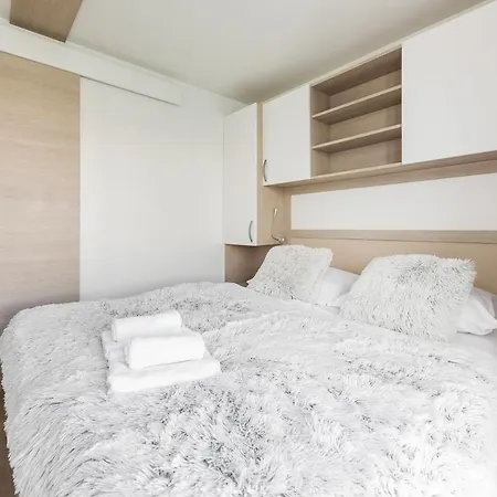 Floating Sea House Gong Apartment Portoroz Exterior photo