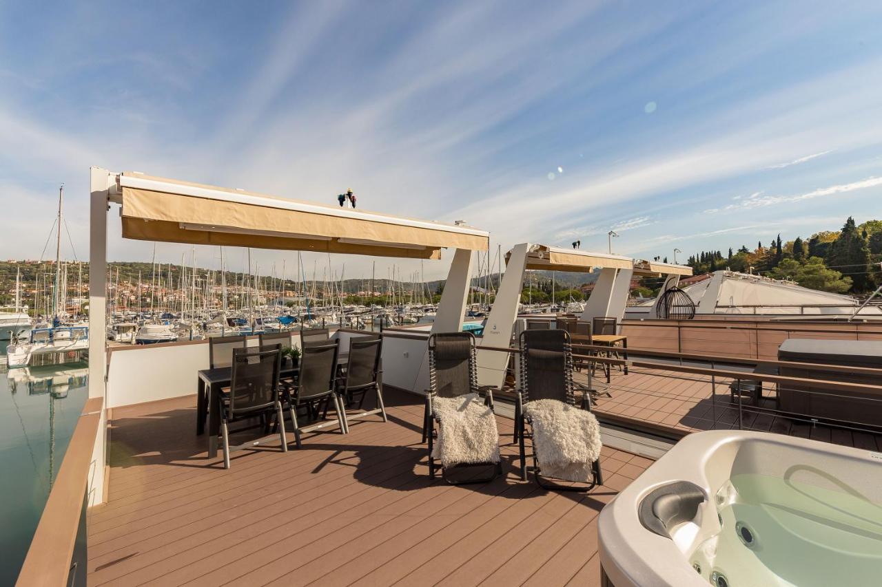 Floating Sea House Gong Portoroz